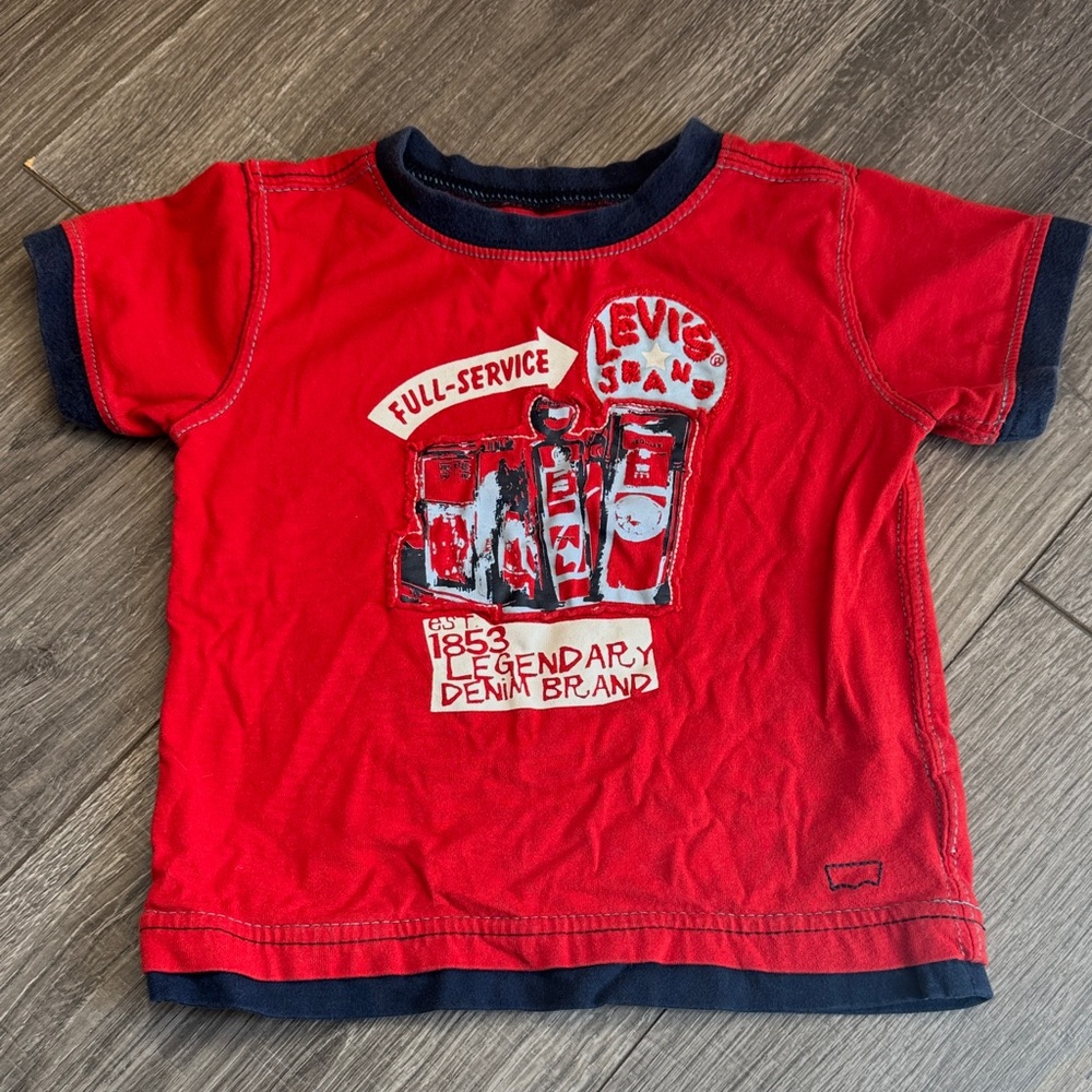 Vintage Levi's Kids Red and Navy Graphic Tee